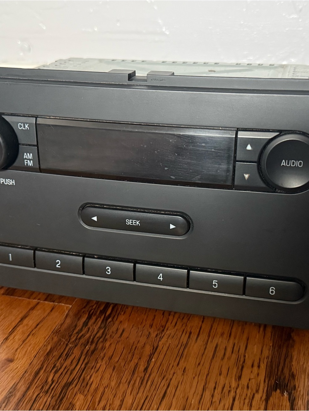2013-2014 Ford F150 OEM AM FM Radio Receiver Stereo DL3T-18K810-BA Harness